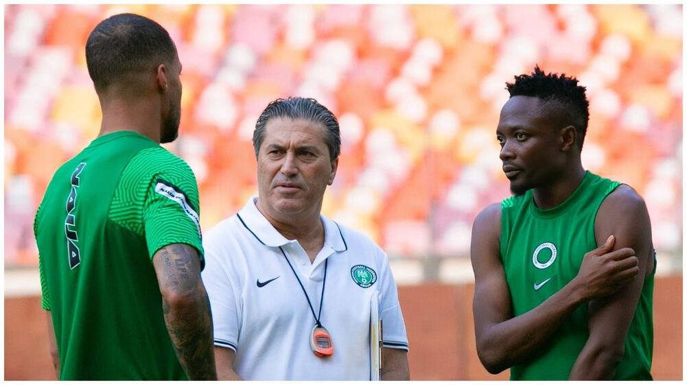 Super Eagles manager Jose Peseiro with his-captains William-Troost-Ekong (left) and Ahmed Musa (right) Photo Credit: Oganla (Media /X)