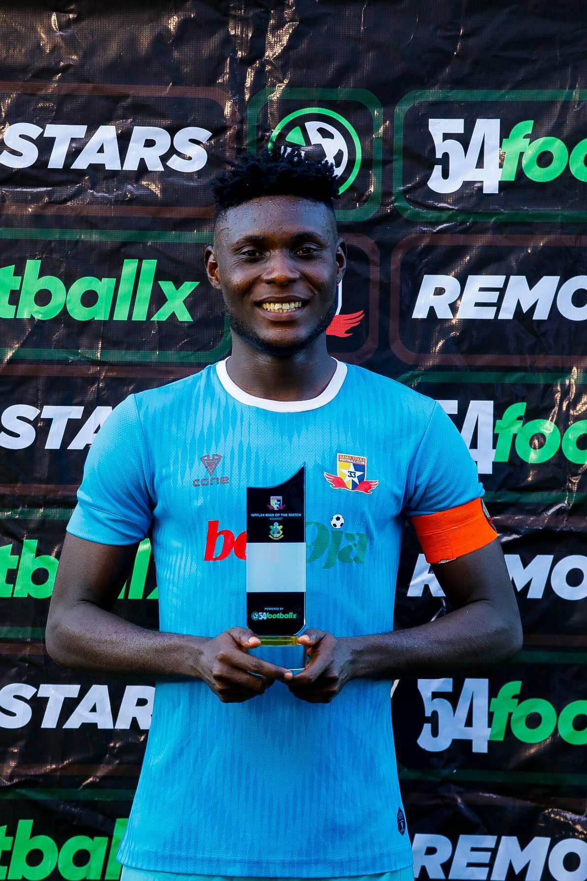 Remo Stars Captain Nduka Junior receives Man Of The Match against Kano Pillars 